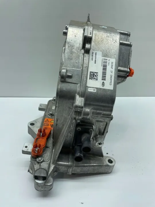 Inversor de voltaje OEM Chrysler Pacifica 2021 - Usado image 6