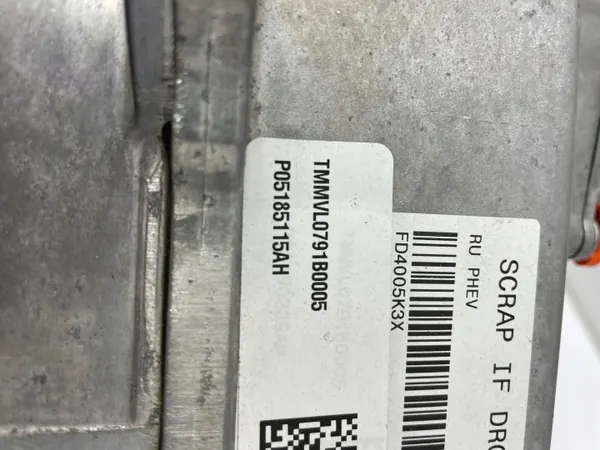 Inversor de voltaje OEM Chrysler Pacifica 2021 - Usado image 7