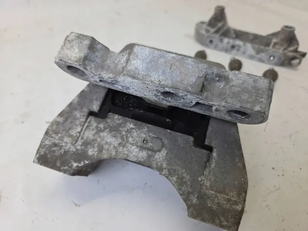 Supporto Motore Saab 93 9-3 II 1.8t 2.0t 2.0T AERO OEM 12756361 image 4