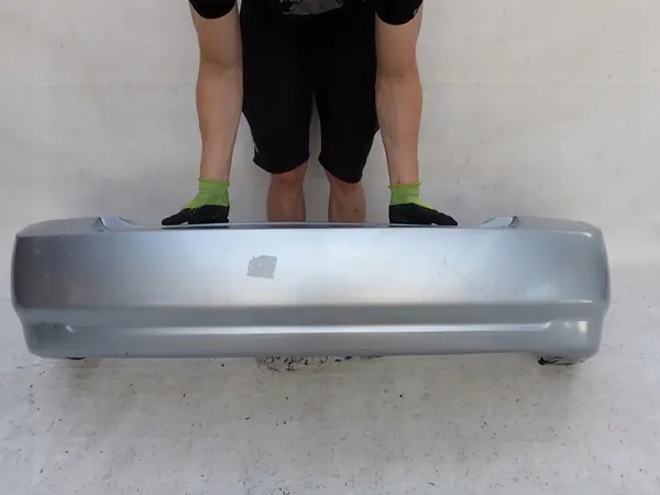 KIA CERATO I 1 SEDAN 03-06 PARAGOLPES TRASERO 86611-2F000 image 2