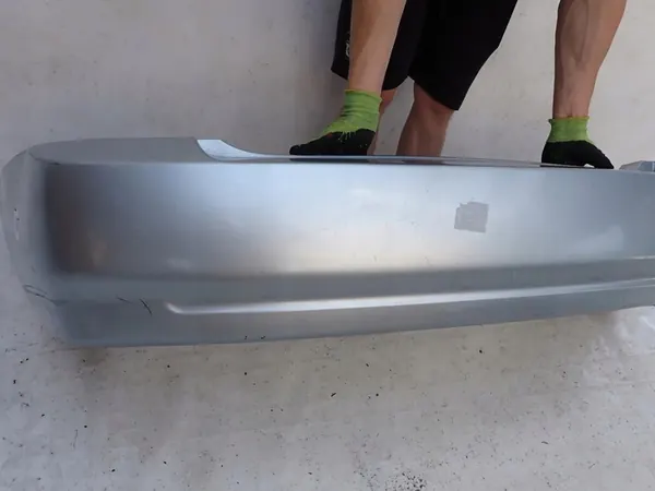 KIA CERATO I 1 SEDAN 03-06 PARAGOLPES TRASERO 86611-2F000 image 3