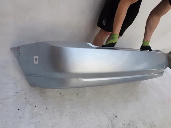 KIA CERATO I 1 SEDAN 03-06 PARAGOLPES TRASERO 86611-2F000 image 4