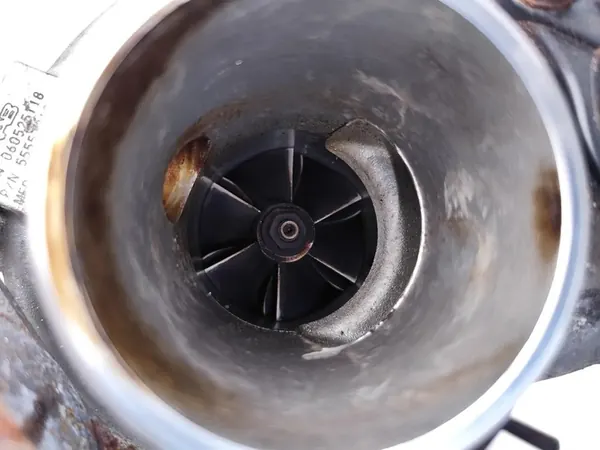 Vauxhall Vectra 2.8 V6 Turbo 2007 image 4