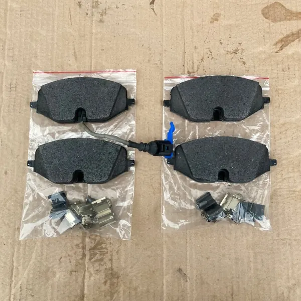 VW Golf 8 Etujarrutulpakat OEM 5WA615115D Sarja image 4