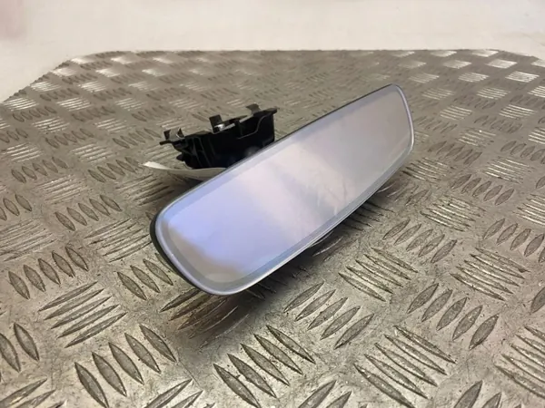 Land Rover Evoque II Taustapeili OEM J8A217E678AA image 2
