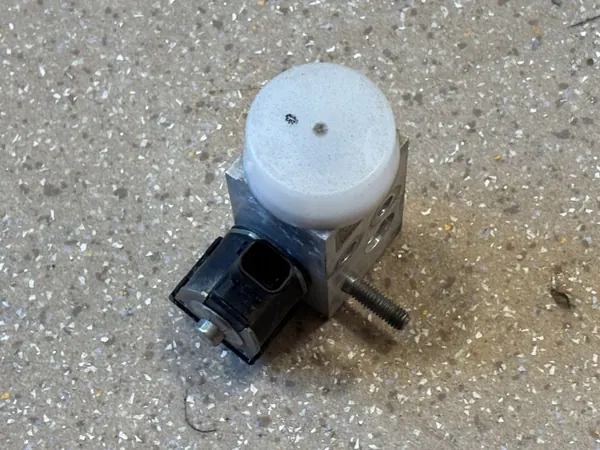 Hyundai Ioniq 5 AC-expansionsventil OEM DX1T1HNECA02 image 8