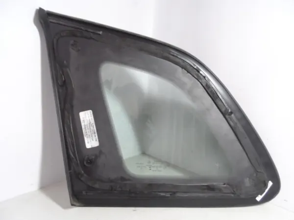 Karossglas Bak Höger OEM 68155803AD Jeep Cherokee image 3