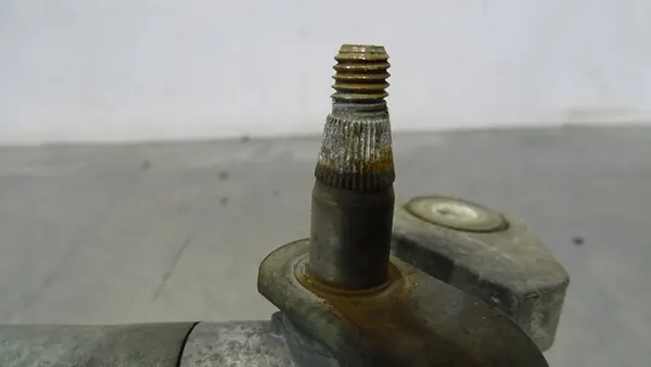 Etupyyhkijän mekanismi Volkswagen Lupo 1.7 OEM image 2