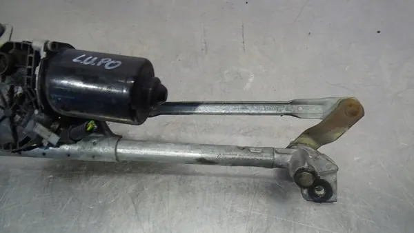 Etupyyhkijän mekanismi Volkswagen Lupo 1.7 OEM image 8