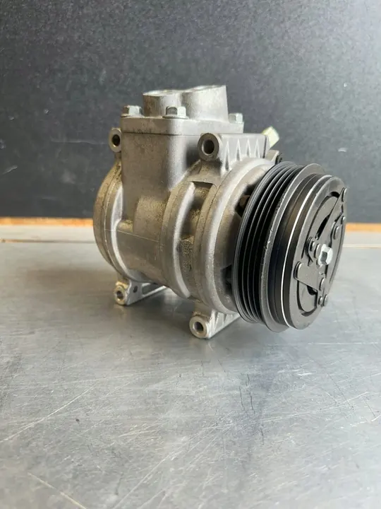 Compresseur de Climatisation Chevrolet Aveo 95955943 image 3