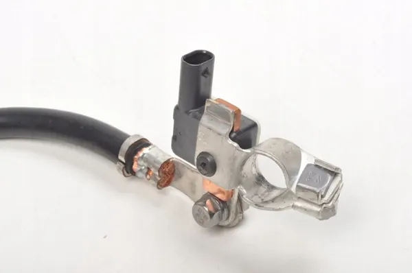 Volvo XC60 II Clamp Pyrotechnique Batterie OEM 31652214 image 4