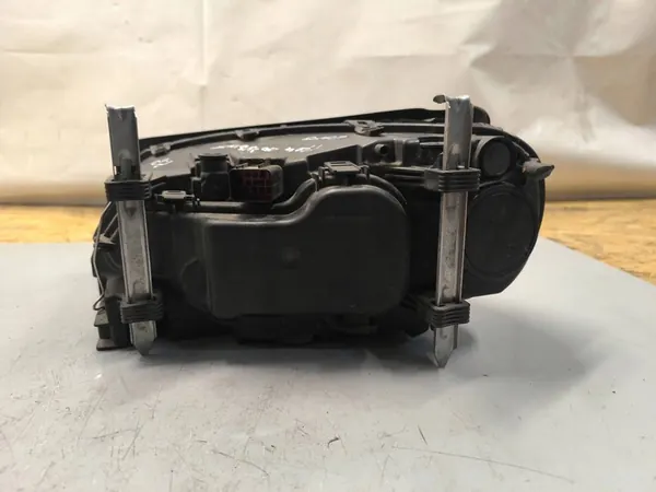 Oikea Etuvalaisin Volvo XC70 II image 8