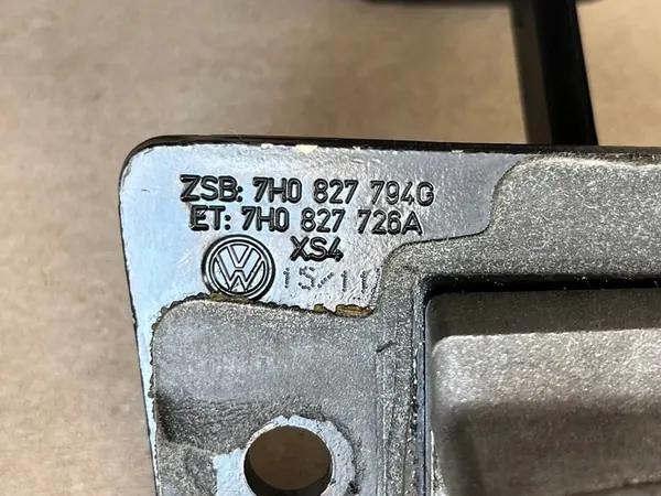 Parada de Porta Traseira VW T5 T6 Direita OEM 7H0827794G image 3