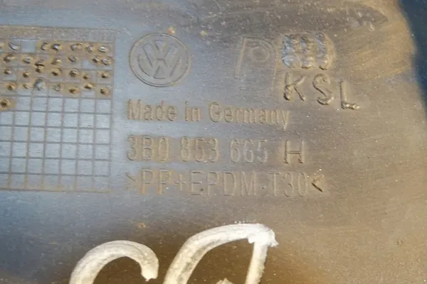 Griglia centrale paraurti VW PASSAT B5 3B0853665H image 2