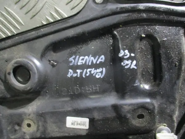 Plaque de base de régulateur de vitre OEM Toyota Sienna 03-09 image 4