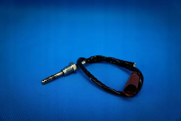 Sensor de escape Audi usado OEM 4G0906088R 2.0TDI image 2