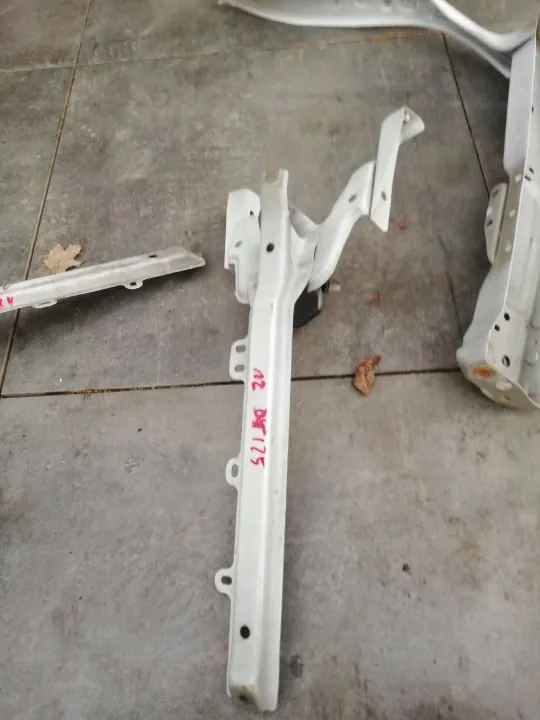 Suporte Cinto Dianteiro Toyota C-HR 16- OEM x1xxx111 image 2