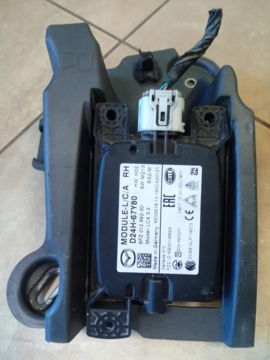Mazda CX-3 Toter-Winkel-Sensor OEM D24H-67Y80 image 2