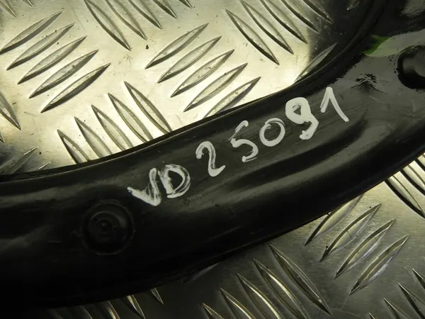 Braccio di controllo superiore Tesla Model Y P OEM 1044326-00-J image 5