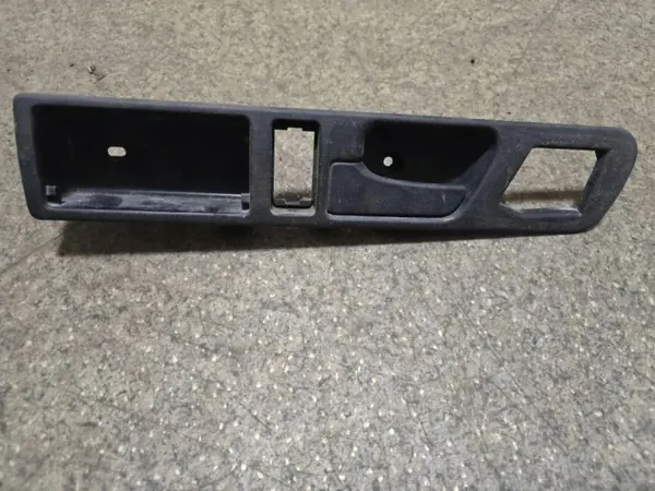 Poignée intérieure droite arrière BMW 5 E34 OEM 5122137387 image 2