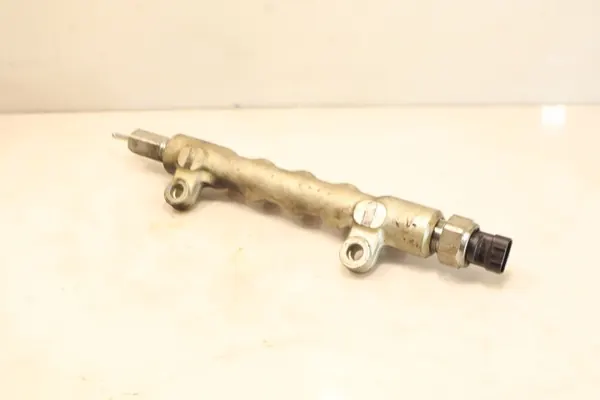 Carril de inyección OEM 210 2 35 0 para Toyota Auris I 2.0D4D image 6