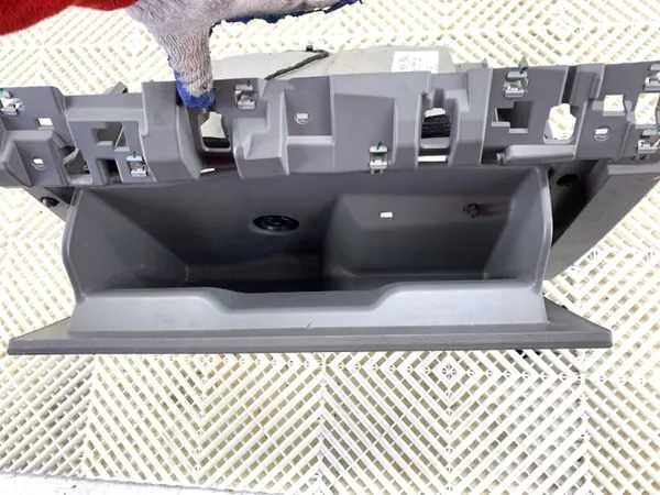 OEM 7L1858007 Passagiers handschoenenkast VW Transporter T6 image 4
