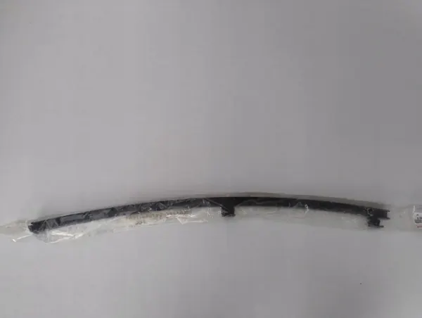 Toyota RAV4 13-18 Linker Achterdeur Ruitverdelerlijst 6740842040 image 2