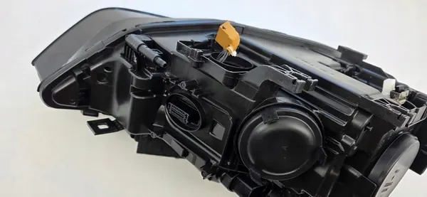 AUDI A4 8K0 LIFT Faro izquierdo Bi-Xenón LED image 6