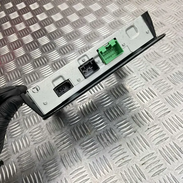 Volvo S60 II Radioförstärkare OEM 31350322 image 3