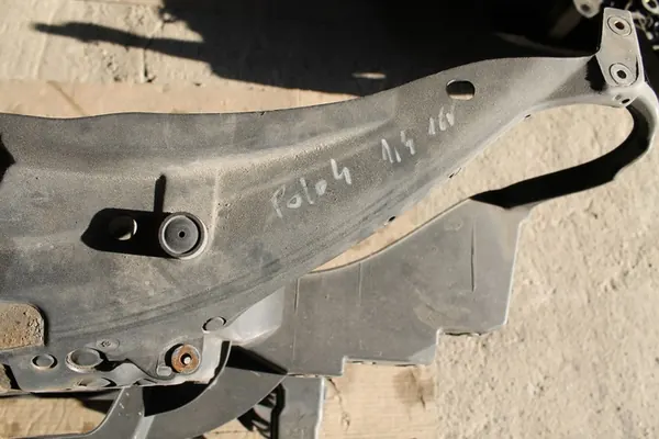 Vorderer Kühlerträger VW Polo 4 1.4 16v image 2