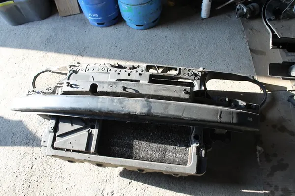 Vorderer Kühlerträger VW Polo 4 1.4 16v image 4