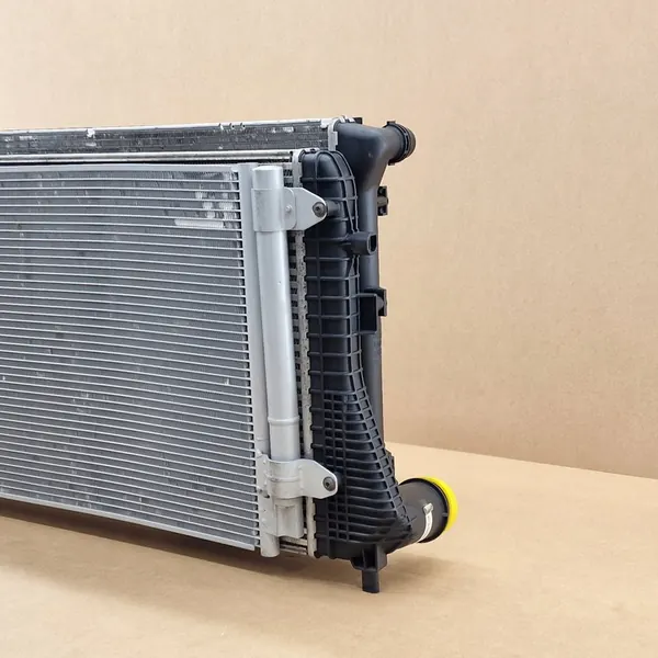 Komplett Kylare EOS Scirocco Caddy Touran Golf image 6