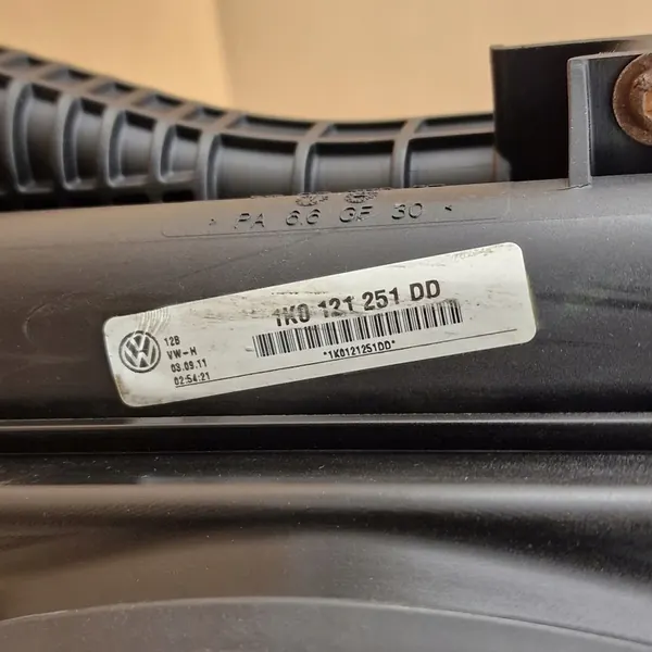 Komplett Kylare EOS Scirocco Caddy Touran Golf image 9