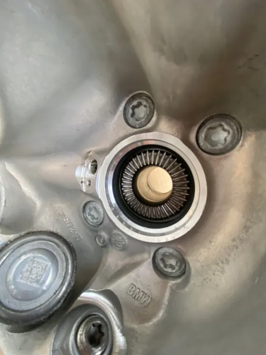 BMW 6882598 Moyeu de Roue Avant Droit image 5