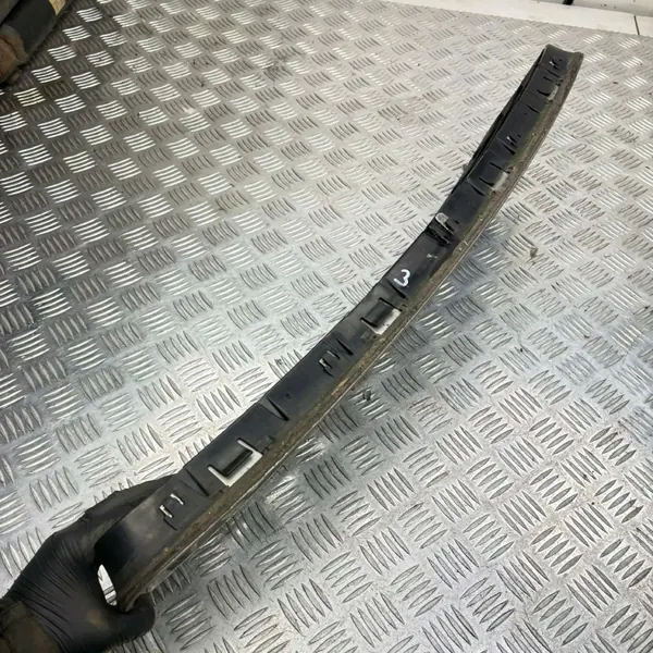 Volvo XC90 2003 Grelha OEM 8620641 - Usado image 7