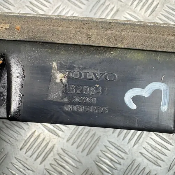 Volvo XC90 2003 Grelha OEM 8620641 - Usado image 8