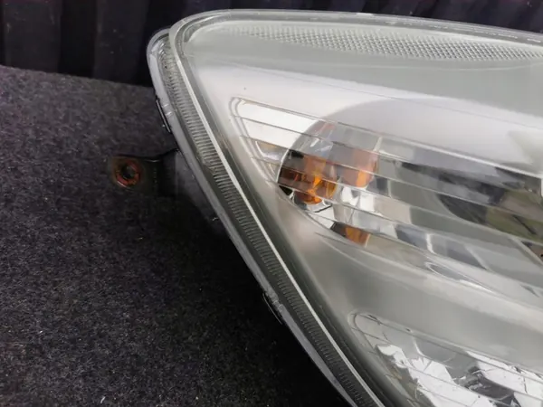 TOYOTA YARIS II 05-FARO ESQUERDO ORIGINAL EUROPA image 6