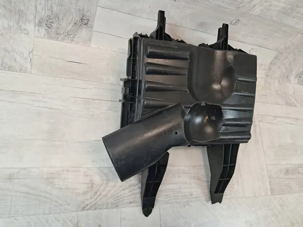 MERCEDES SPRINTER W906 Ilmansuodattimen Kotelo A0000905001 image 5