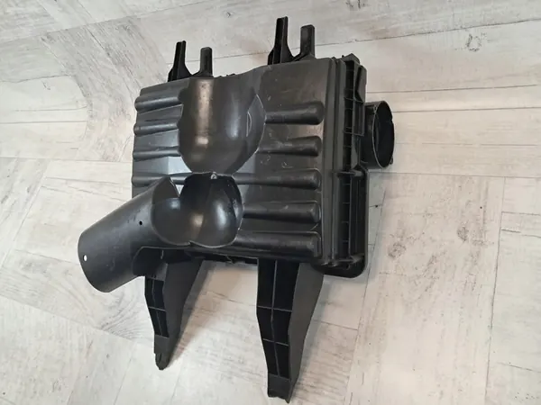 MERCEDES SPRINTER W906 Ilmansuodattimen Kotelo A0000905001 image 6