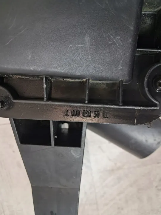 MERCEDES SPRINTER W906 Ilmansuodattimen Kotelo A0000905001 image 7