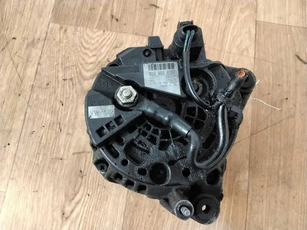 Vaihtovirtageneraattori Volkswagen OE 028903029B image 2