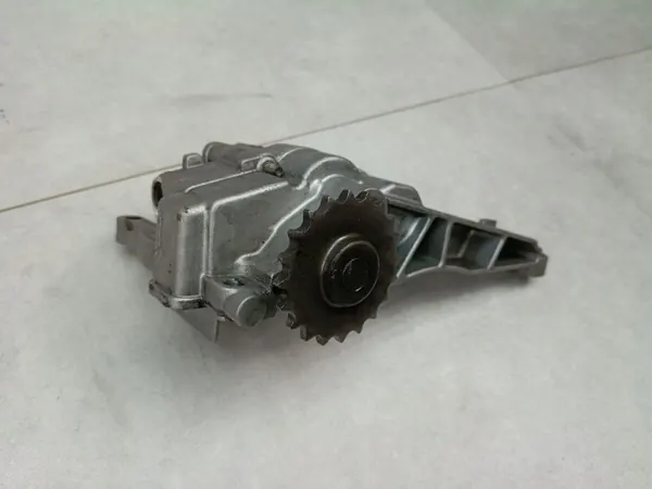 Jeep Ölpumpe OEM 6421810801 - Gebraucht image 4