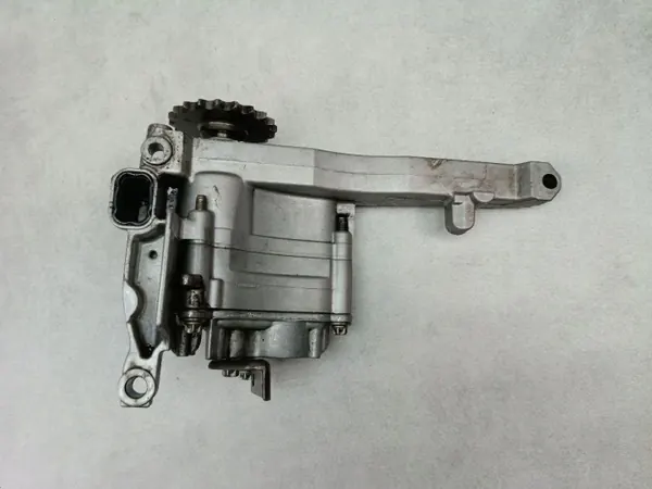Jeep Ölpumpe OEM 6421810801 - Gebraucht image 6