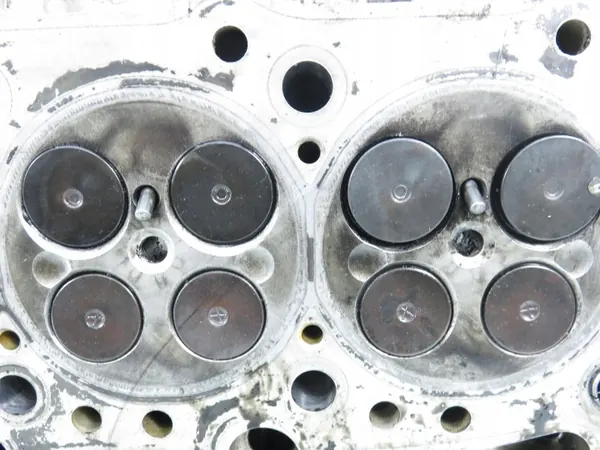 Culasse Opel Astra H 1.7 CDTI d'occasion OEM image 9