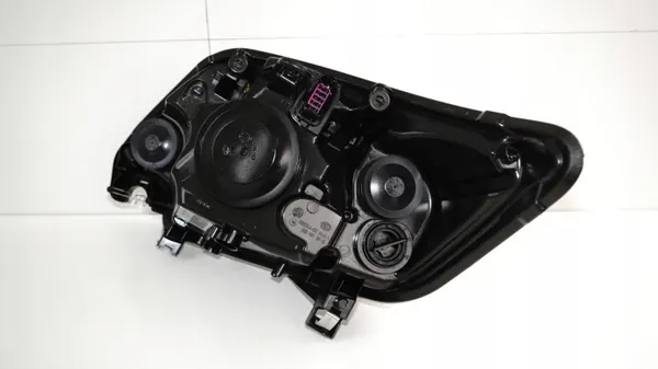 Oikea etuvalo OEM 371117910 Ford Kuga MK1 image 6