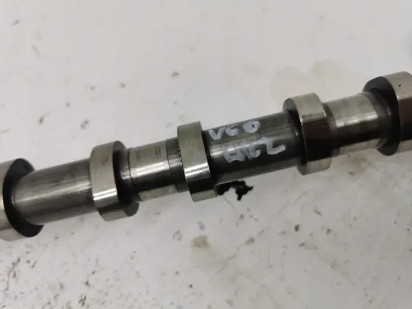Volvo OE 31258094 Nockenwelle - Gebraucht image 7