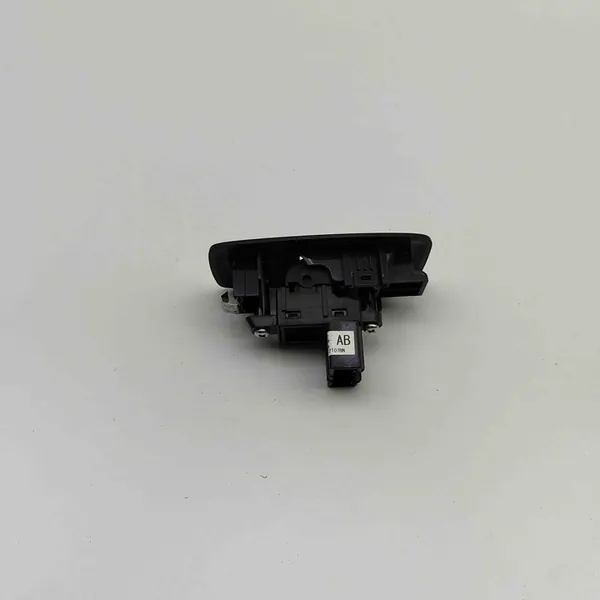 Raamknop voor rechtervoorraam Ford Ranger 2013 image 3