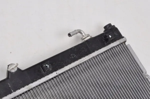 Radiateur d'eau Suzuki Jimny IV 1.5 OEM 524042 image 9