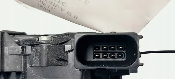 OEM 13258271 Vasen Etuoven Lukko Opel Meriva B:lle image 3