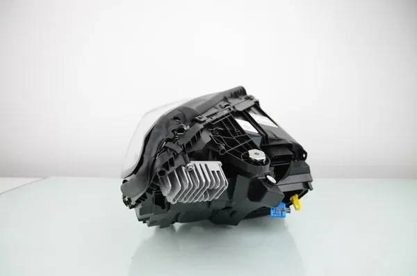 LINKER FULL LED KOPLAMP MERCEDES C-KLASA 205 A2059068102 image 5